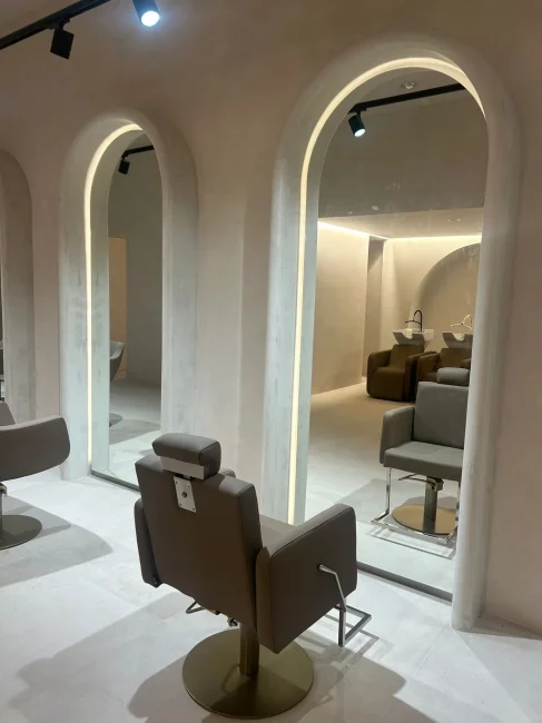 peluqueria-logrono-silla-frente-espejo